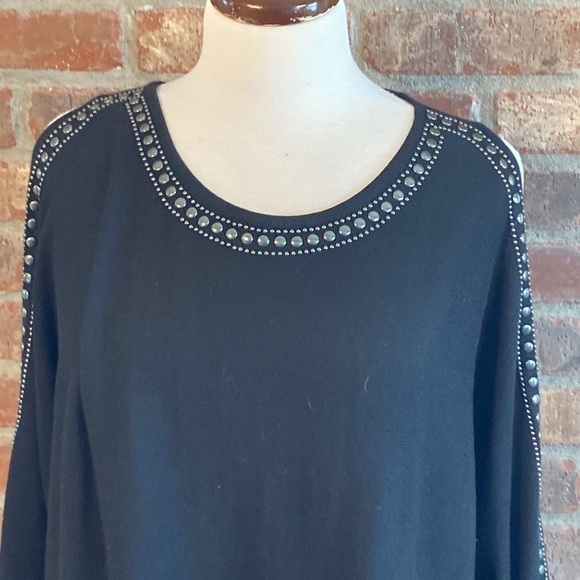 Design 365 1X black long open shoulder sleeve sweater - Picture 2 of 9